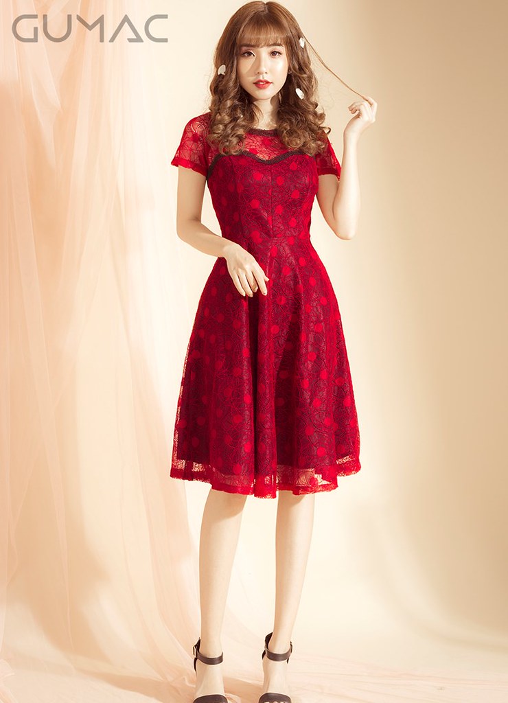  dùng vải polyester may váy