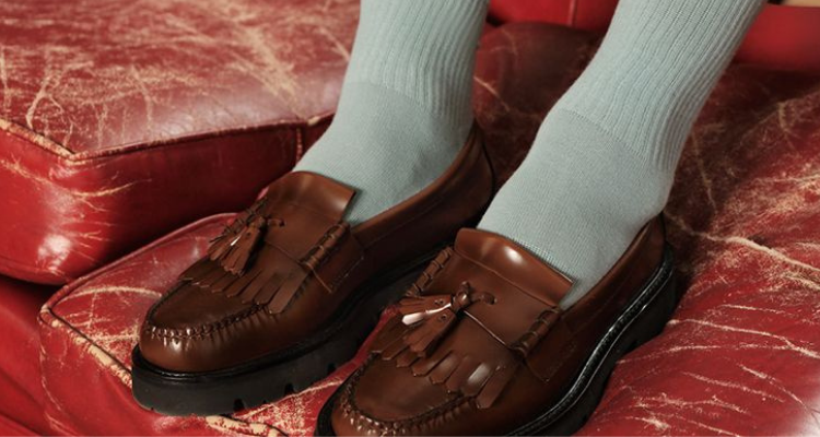 Chi tiết hình thành giày loafer