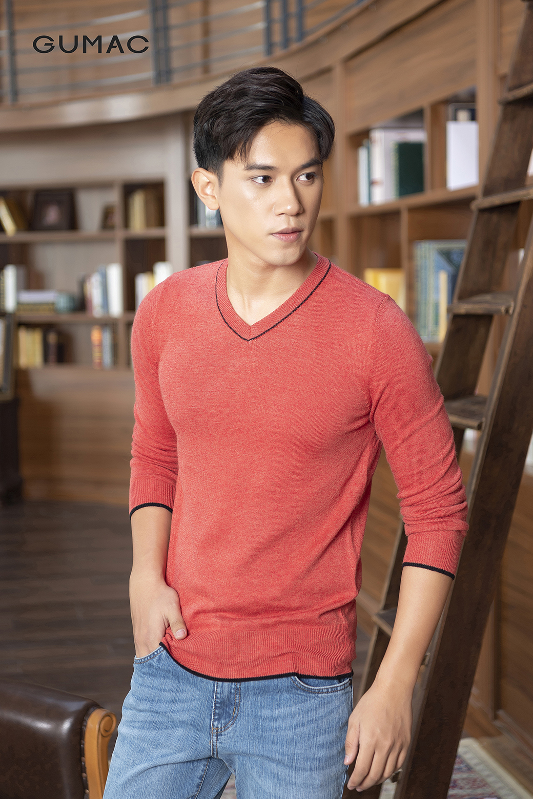 Áo len nam cổ tim