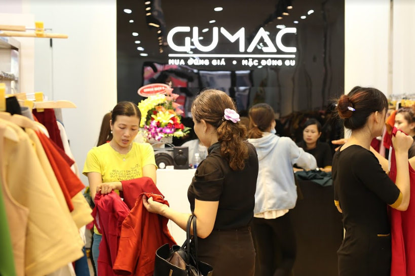 Thời trang hiện đại ấn tượng GUMAC