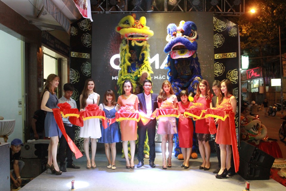 Thời trang hiện đại ấn tượng GUMAC