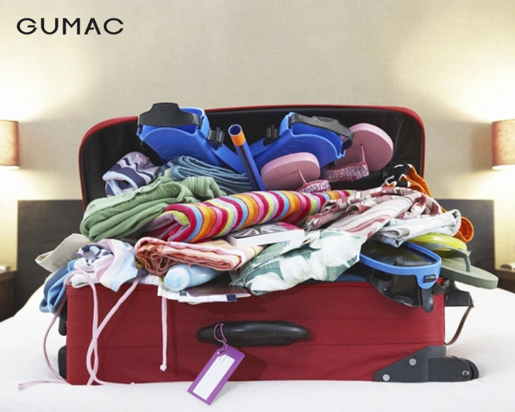 Chọn quần áo và các vật dụng cần mang theo