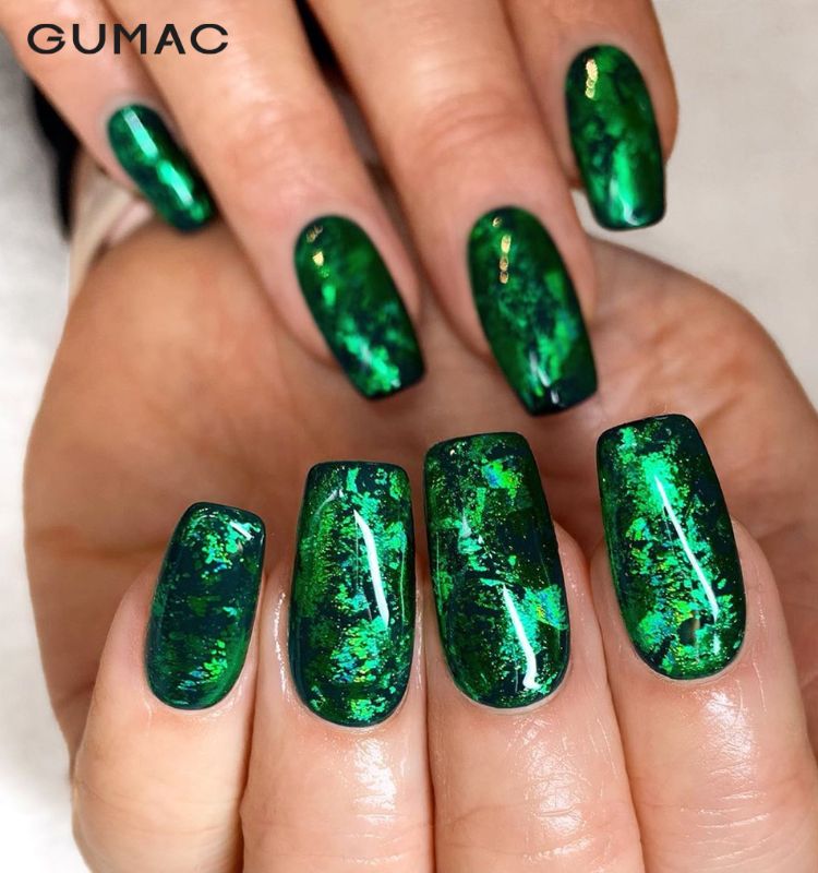 Mẫu nail màu xanh lá