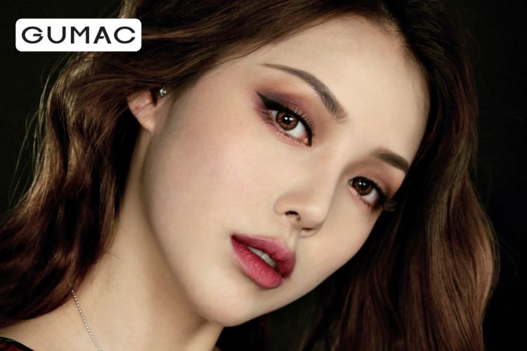 Phối màu mắt và son môi