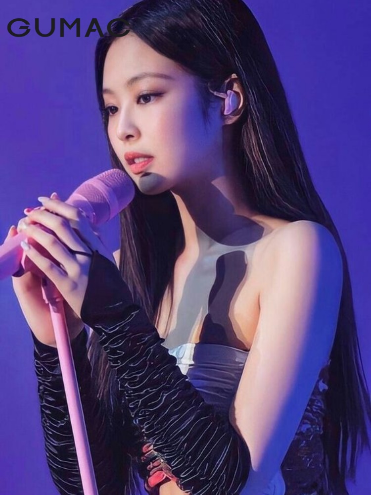 Phong cách cực ngầu của Jennie trên sân khấu